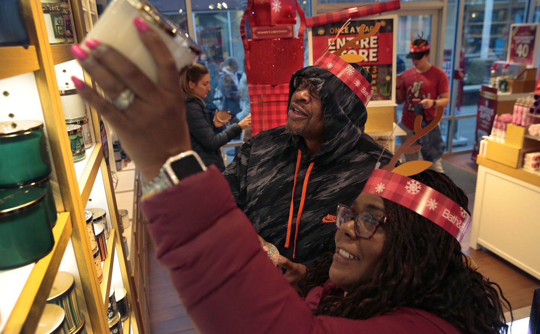 Black Friday shoppers out in St. Louis
